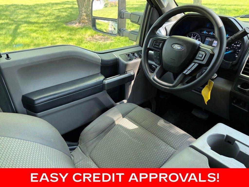 Ford Super Duty F-250 SRW King Ranch 4WD Crew Cab 8' Box 2017