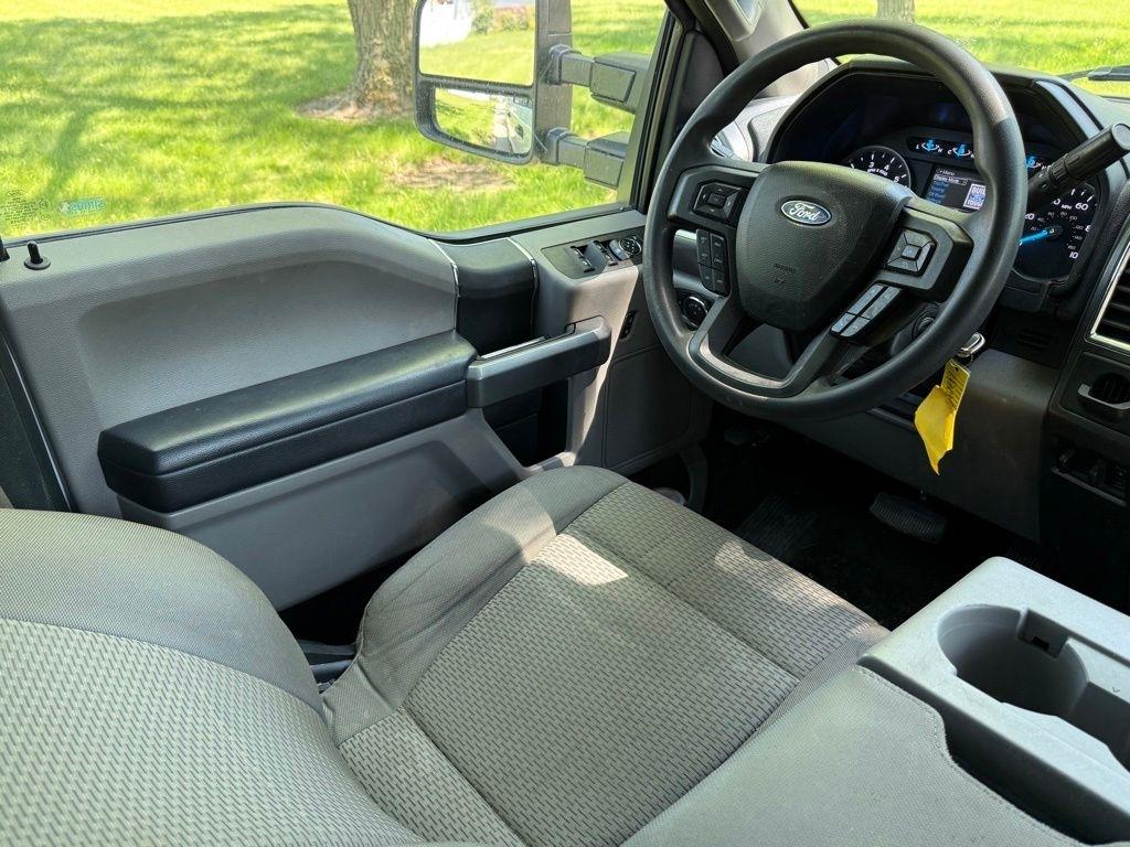 Ford Super Duty F-250 SRW King Ranch 4WD Crew Cab 8' Box 2017
