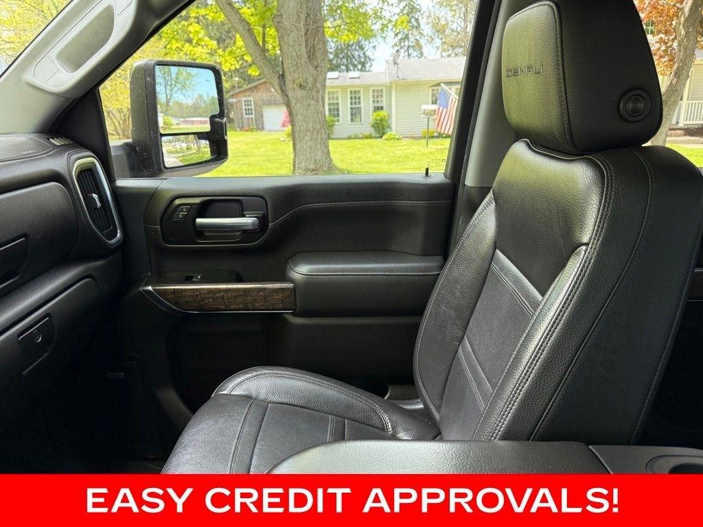 GMC Sierra 2500HD 4WD Crew Cab 159" Denali 2020