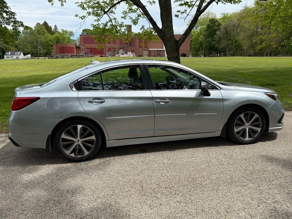 Subaru Legacy 3.6R Limited 2019