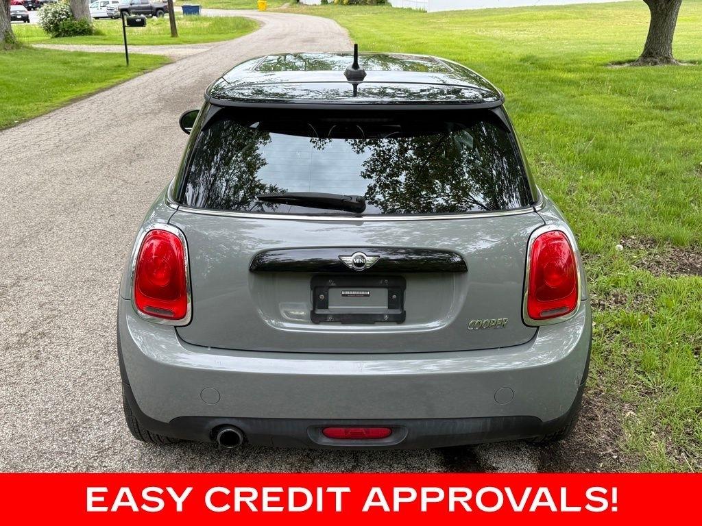 MINI Hardtop 2 Door Cooper FWD 2017