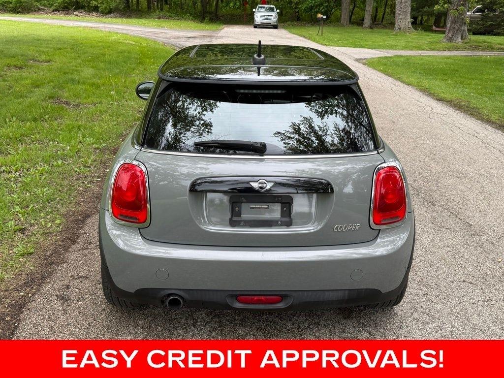 MINI Hardtop 2 Door Cooper FWD 2017