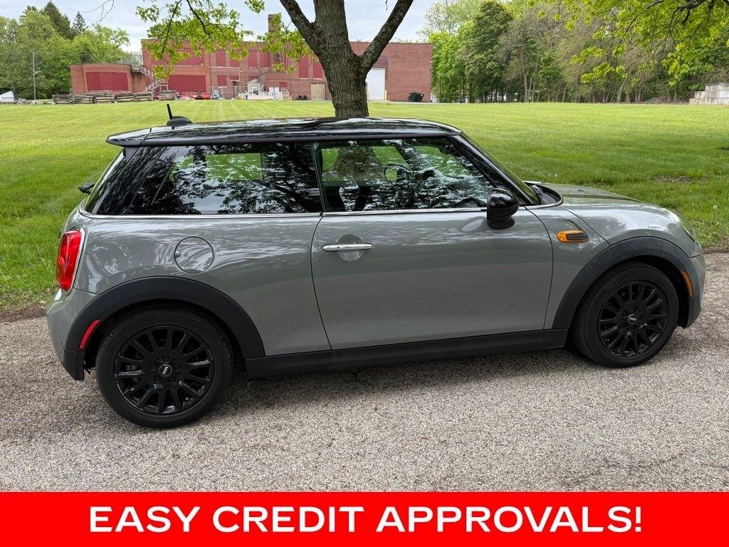 MINI Hardtop 2 Door Cooper FWD 2017