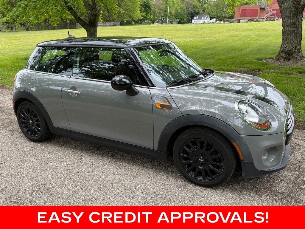MINI Hardtop 2 Door Cooper FWD 2017