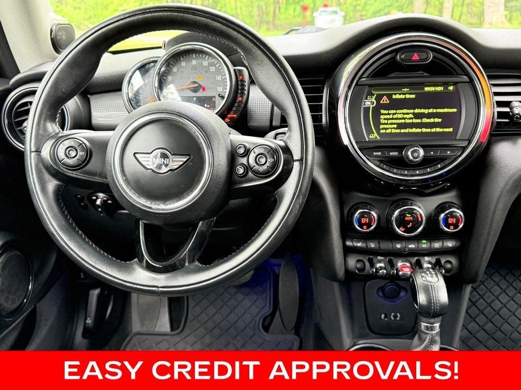 MINI Hardtop 2 Door Cooper FWD 2017