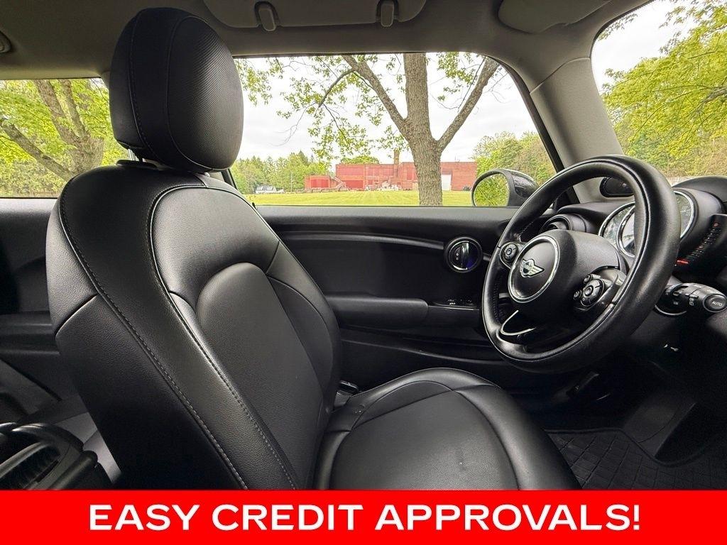 MINI Hardtop 2 Door Cooper FWD 2017