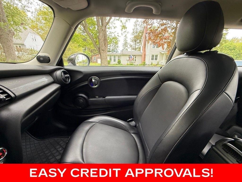 MINI Hardtop 2 Door Cooper FWD 2017