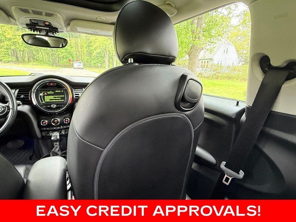 MINI Hardtop 2 Door Cooper FWD 2017