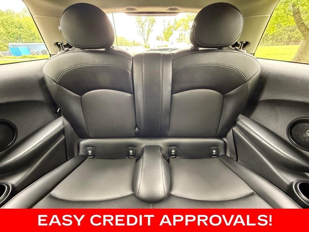MINI Hardtop 2 Door Cooper FWD 2017