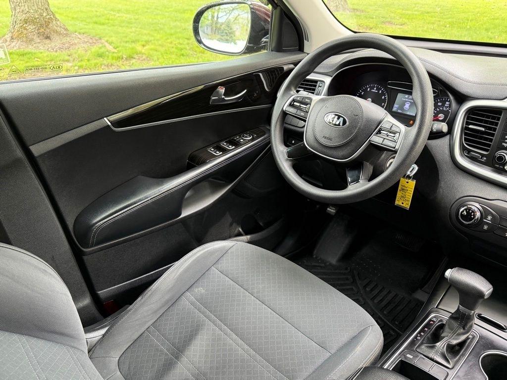 2020 Kia Sorento LX - Photo 23