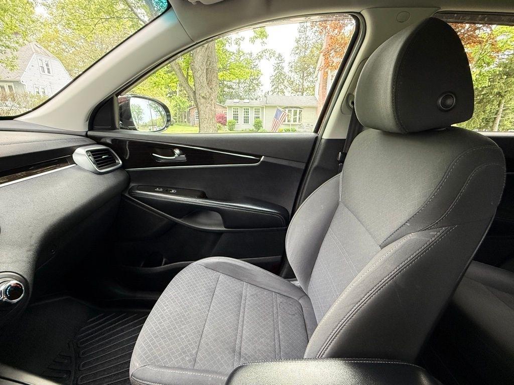 2020 Kia Sorento LX - Photo 26