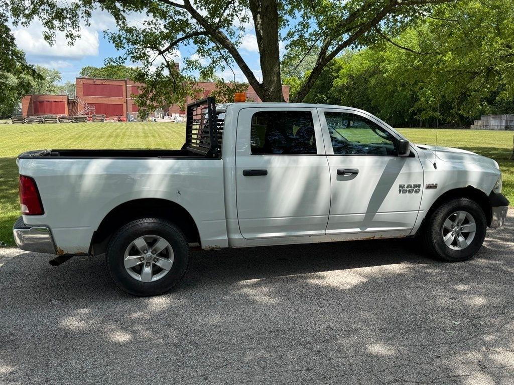 RAM 1500 Tradesman 4x4 Crew Cab 5'7" Box 2017