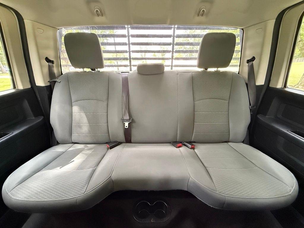 RAM 1500 Tradesman 4x4 Crew Cab 5'7" Box 2017