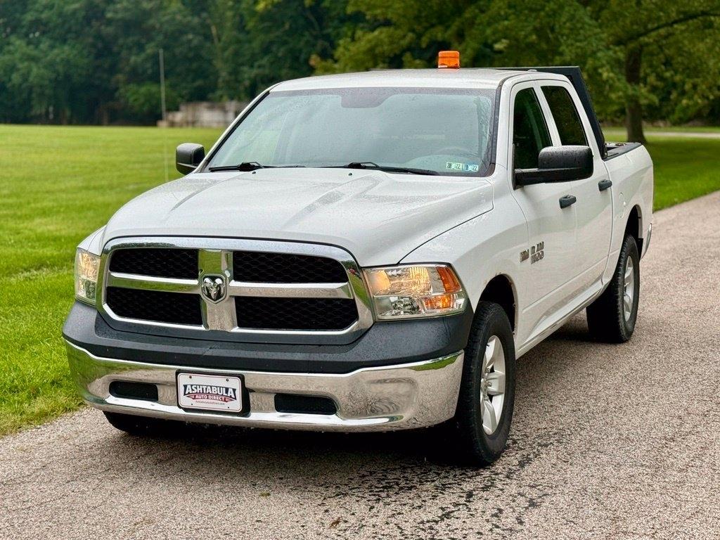 2017 RAM 1500 Tradesman 4x4 Crew Cab 5'7" Box