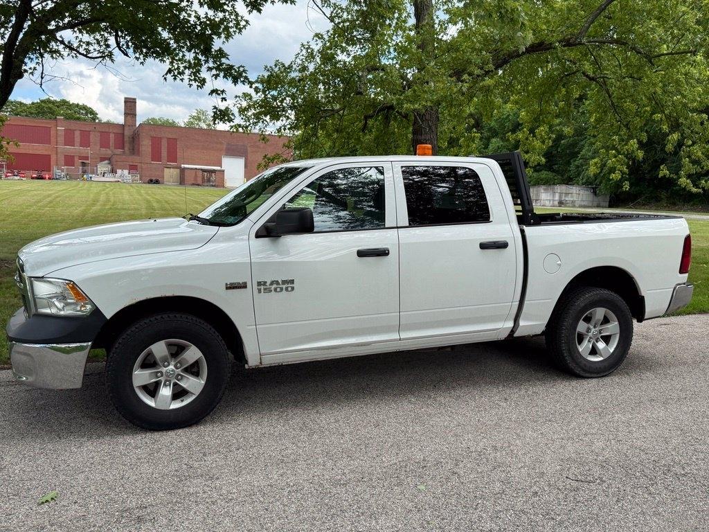 RAM 1500 Tradesman 4x4 Crew Cab 5'7" Box 2017