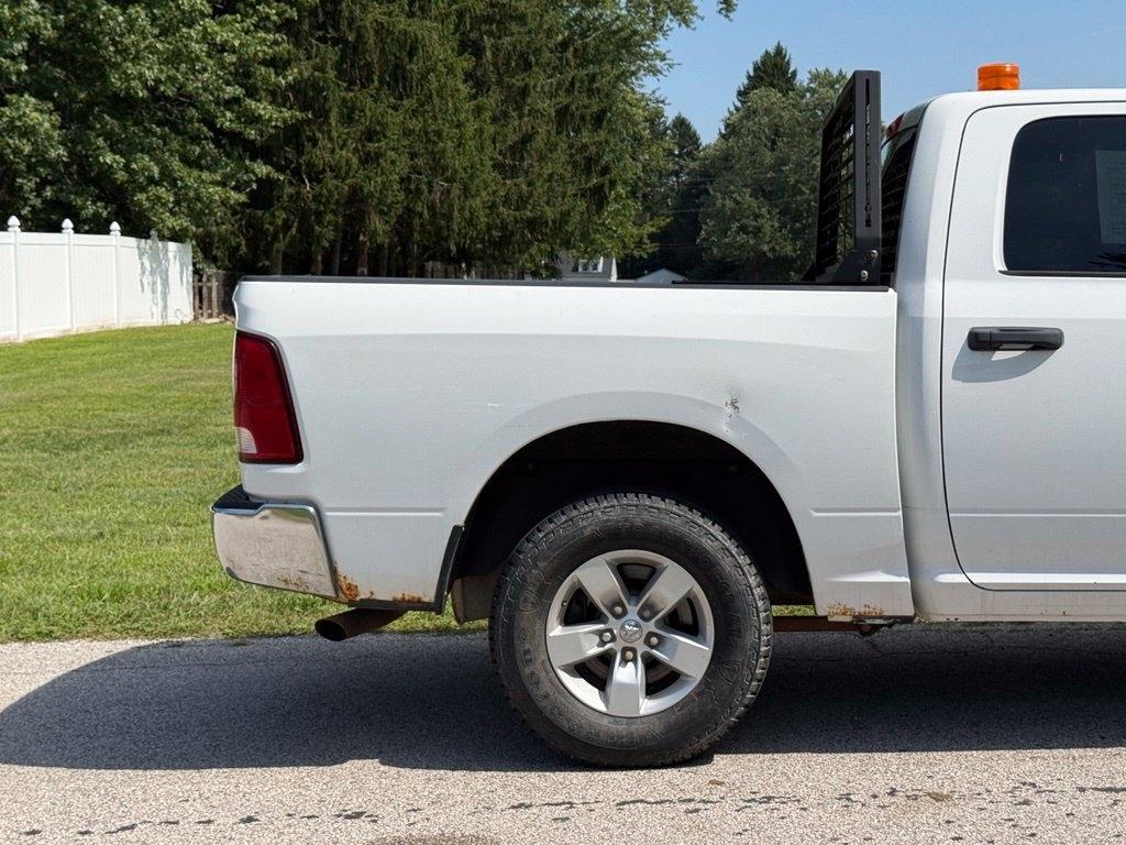 RAM 1500 Tradesman 4x4 Crew Cab 5'7" Box 2017