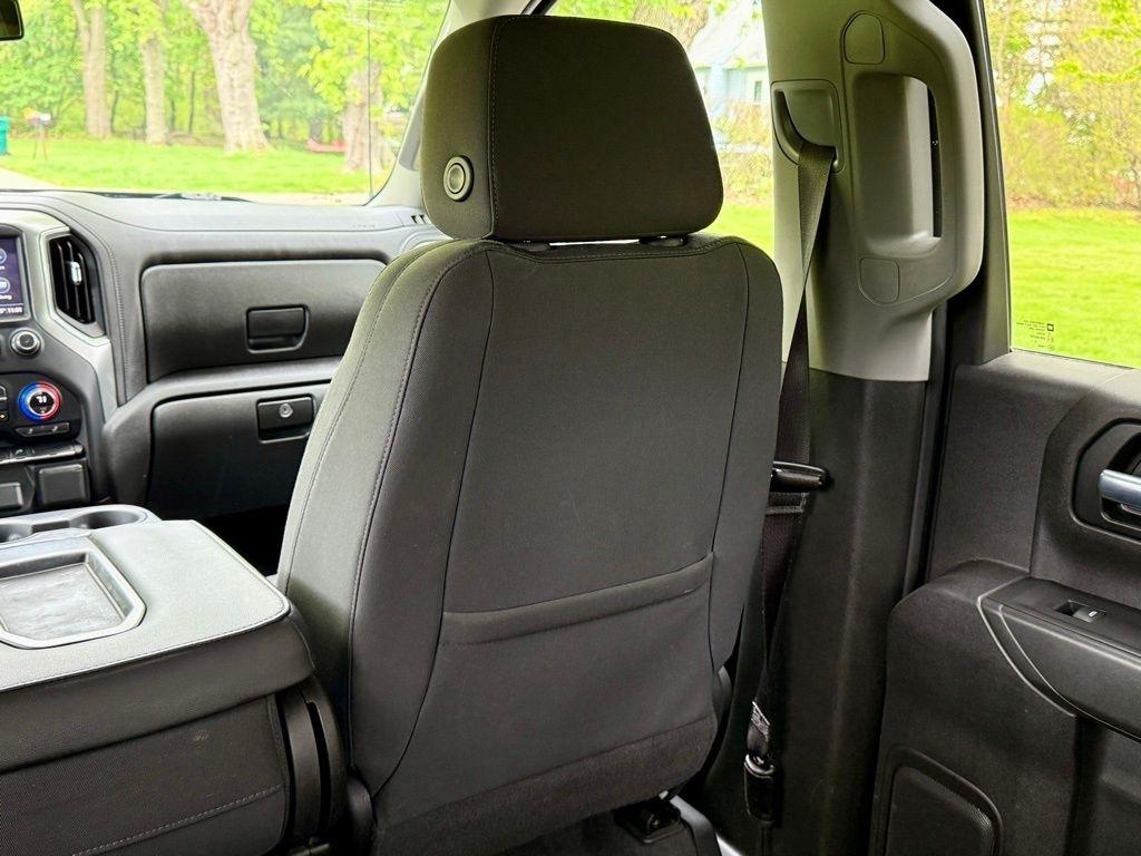 Chevrolet Silverado 1500 2WD Crew Cab 147" LT 2020