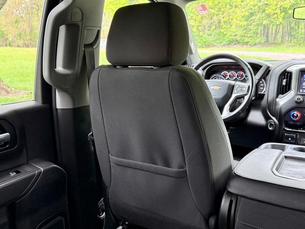 Chevrolet Silverado 1500 2WD Crew Cab 147" LT 2020