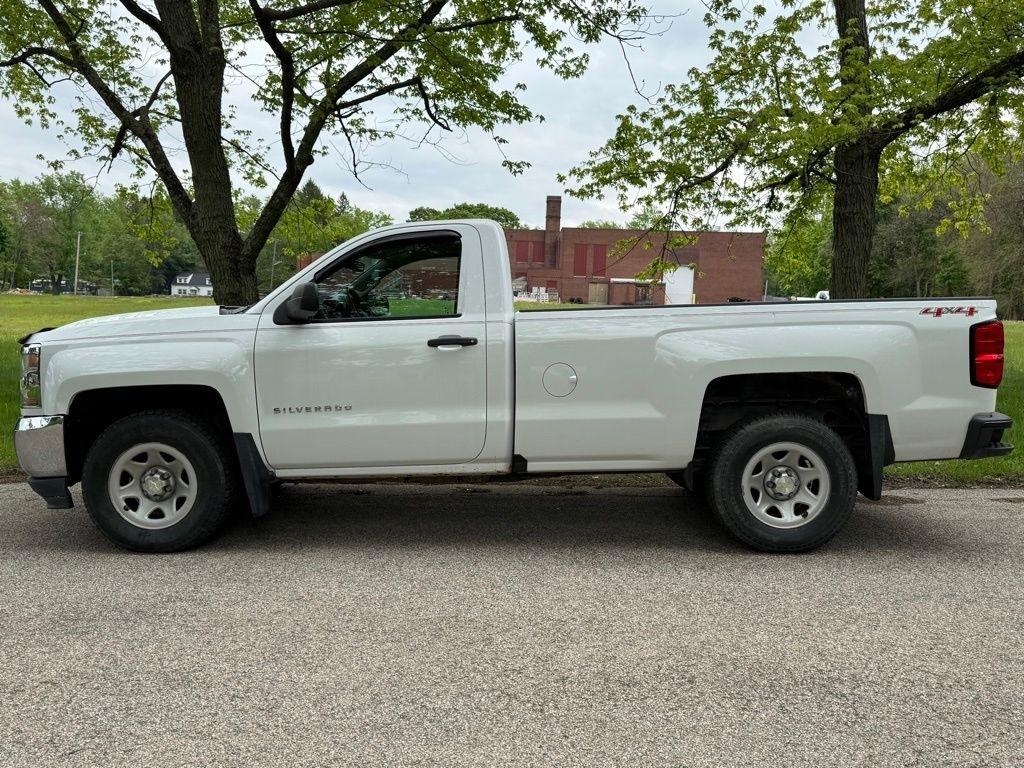 Chevrolet Silverado 1500 4WD Reg Cab 133.0" Work Truck 2016
