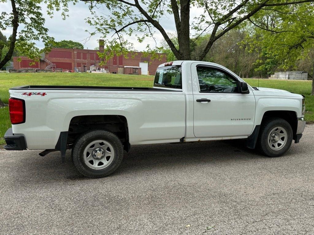 Chevrolet Silverado 1500 4WD Reg Cab 133.0" Work Truck 2016