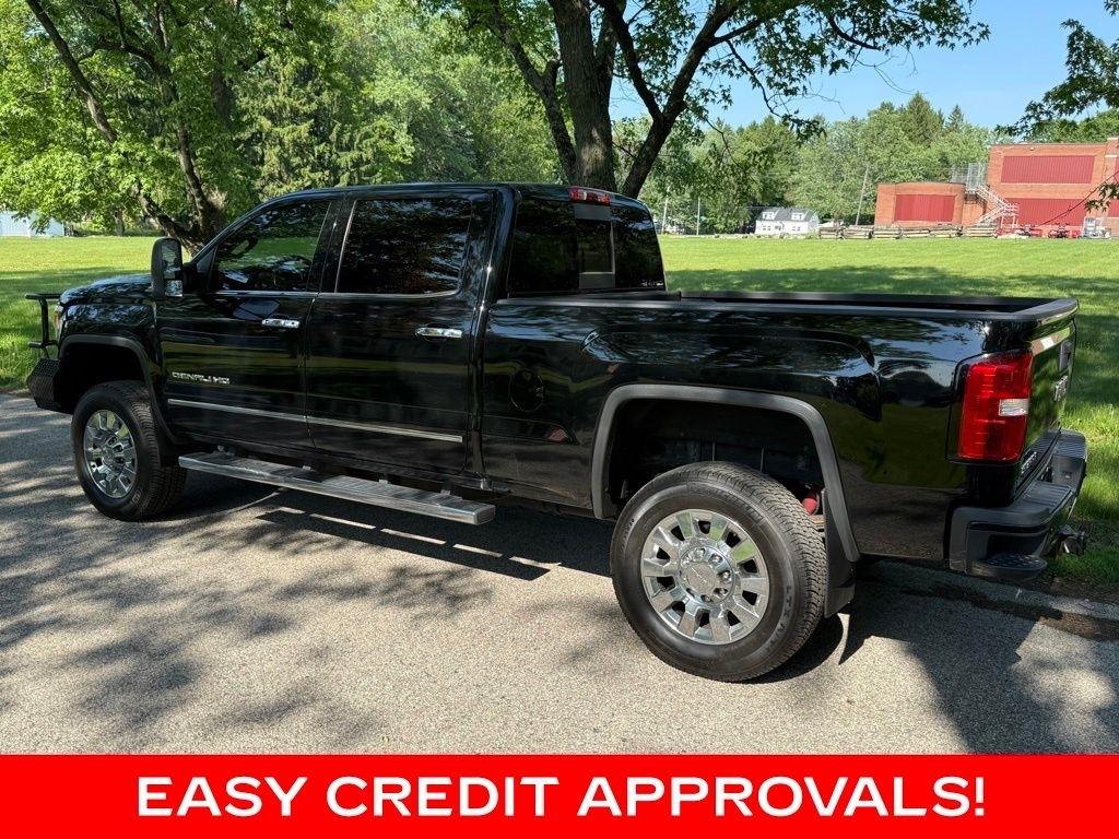 GMC Sierra 2500HD 4WD Crew Cab 153.7" Denali 2015