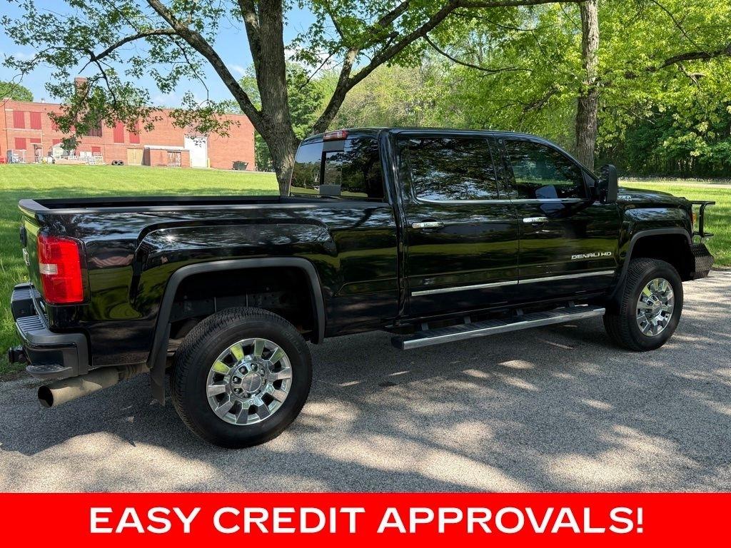 GMC Sierra 2500HD 4WD Crew Cab 153.7" Denali 2015