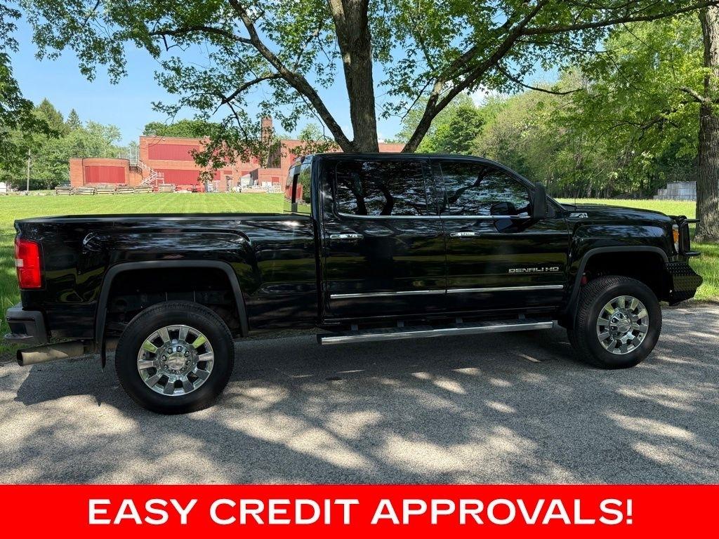 GMC Sierra 2500HD 4WD Crew Cab 153.7" Denali 2015
