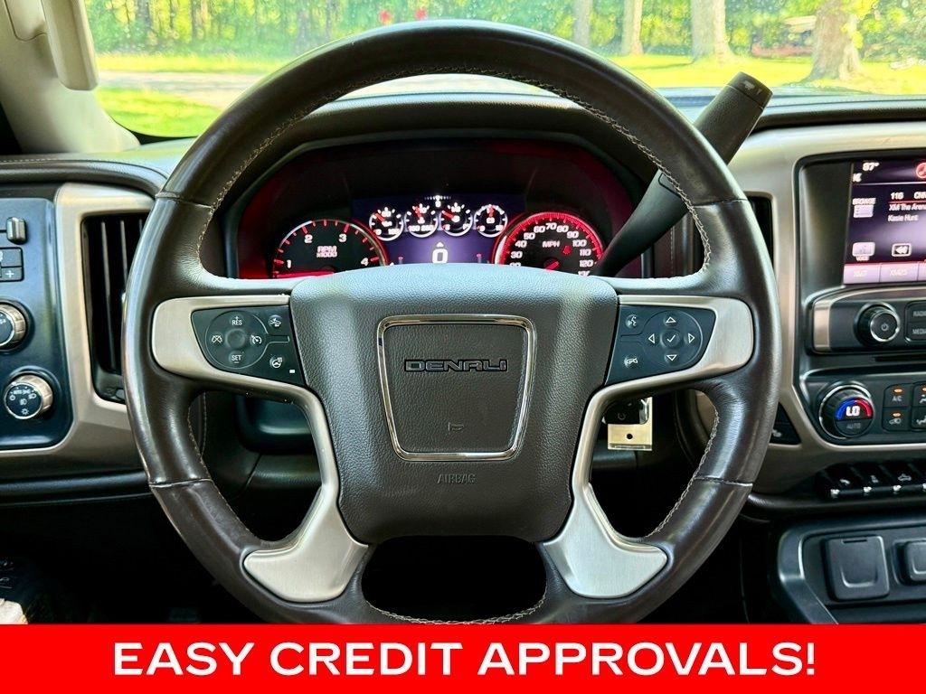 GMC Sierra 2500HD 4WD Crew Cab 153.7" Denali 2015