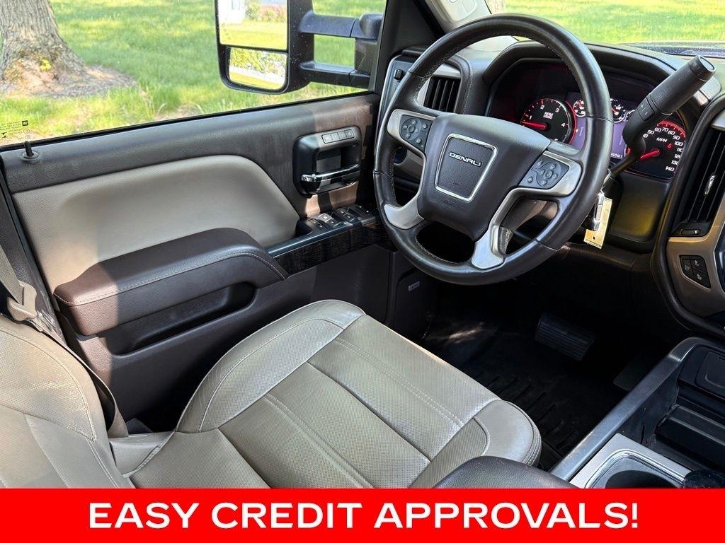 GMC Sierra 2500HD 4WD Crew Cab 153.7" Denali 2015
