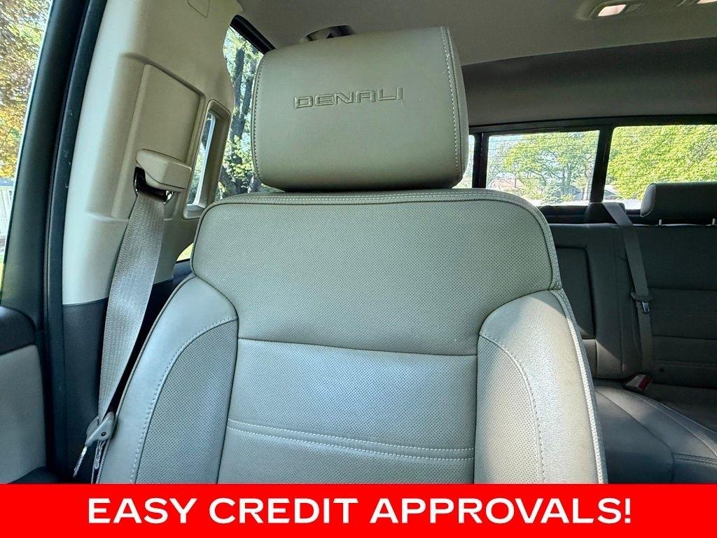 GMC Sierra 2500HD 4WD Crew Cab 153.7" Denali 2015