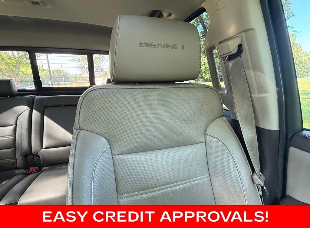 GMC Sierra 2500HD 4WD Crew Cab 153.7" Denali 2015