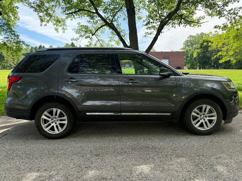 Ford Explorer XLT 4WD 2018