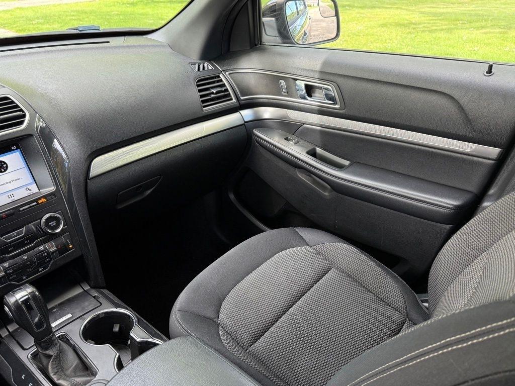 Ford Explorer XLT 4WD 2018