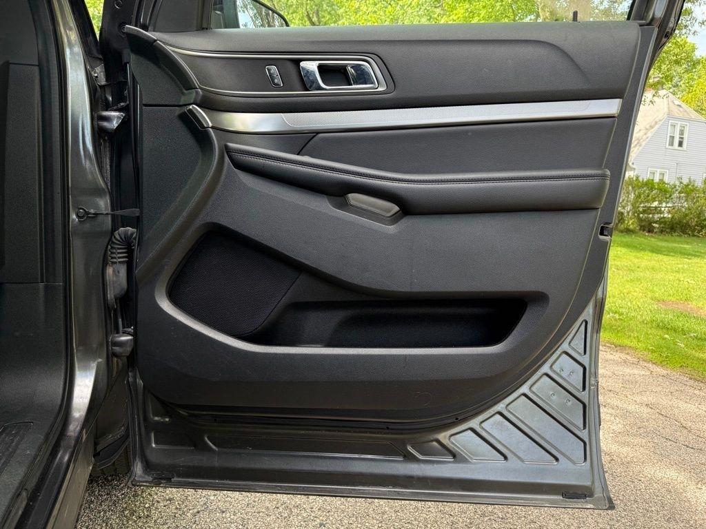 Ford Explorer XLT 4WD 2018