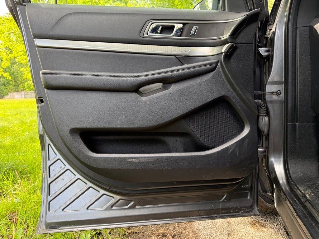 Ford Explorer XLT 4WD 2018