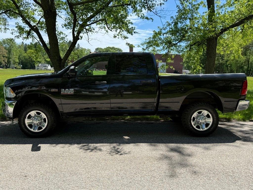 RAM 2500 Tradesman 4x4 Crew Cab 6'4" Box 2017