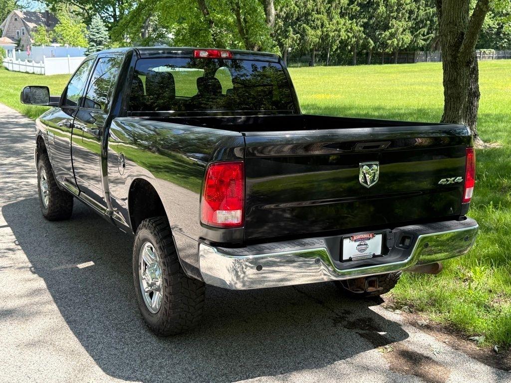 RAM 2500 Tradesman 4x4 Crew Cab 6'4" Box 2017