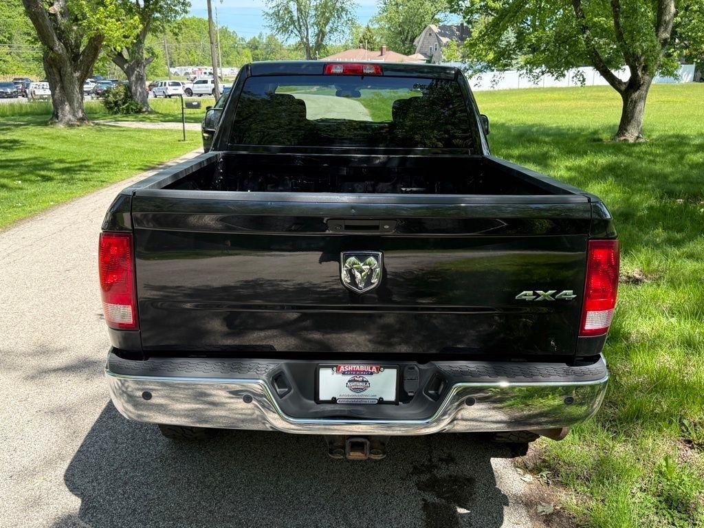RAM 2500 Tradesman 4x4 Crew Cab 6'4" Box 2017