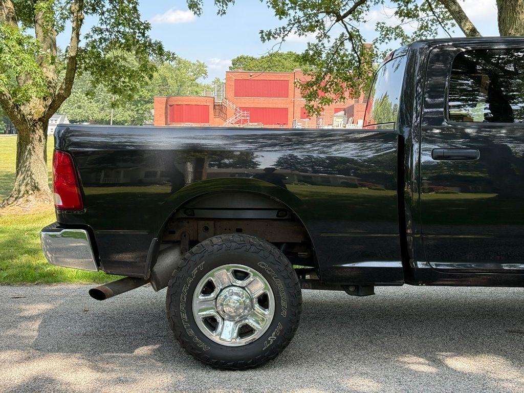RAM 2500 Tradesman 4x4 Crew Cab 6'4" Box 2017