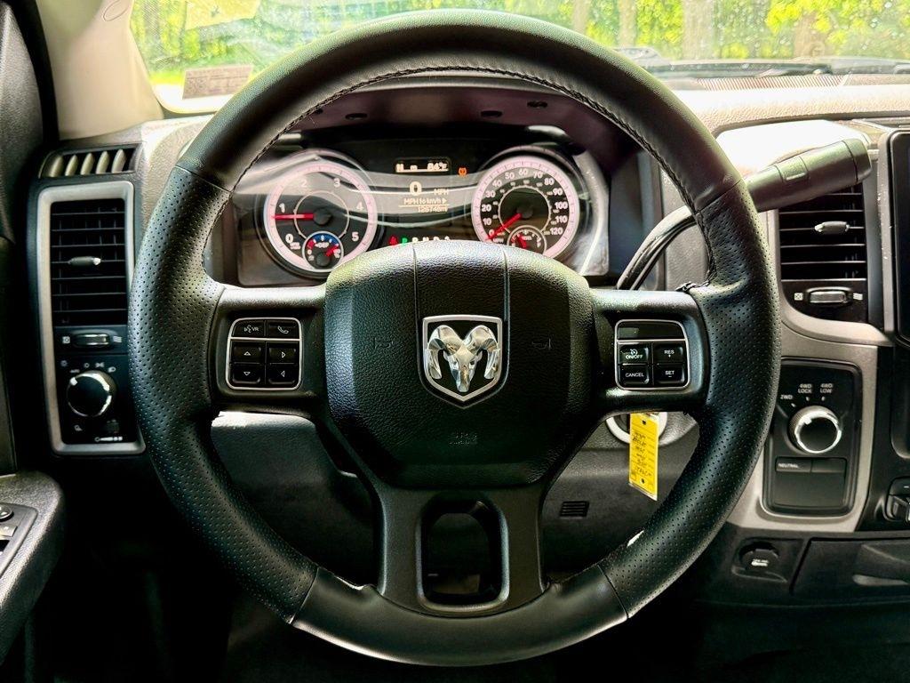 RAM 2500 4WD Crew Cab 149" Tradesman 2016
