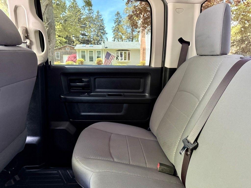 RAM 2500 4WD Crew Cab 149" Tradesman 2016