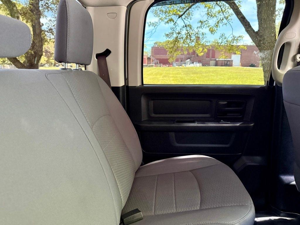 RAM 2500 4WD Crew Cab 149" Tradesman 2016