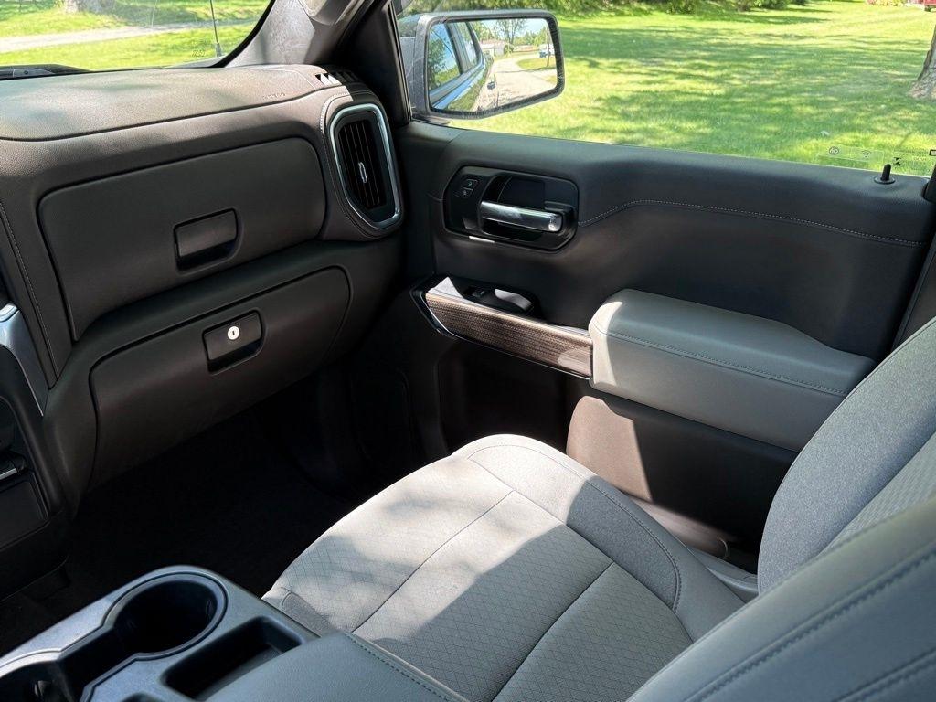 Chevrolet Silverado 1500 4WD Crew Cab 147" RST 2019