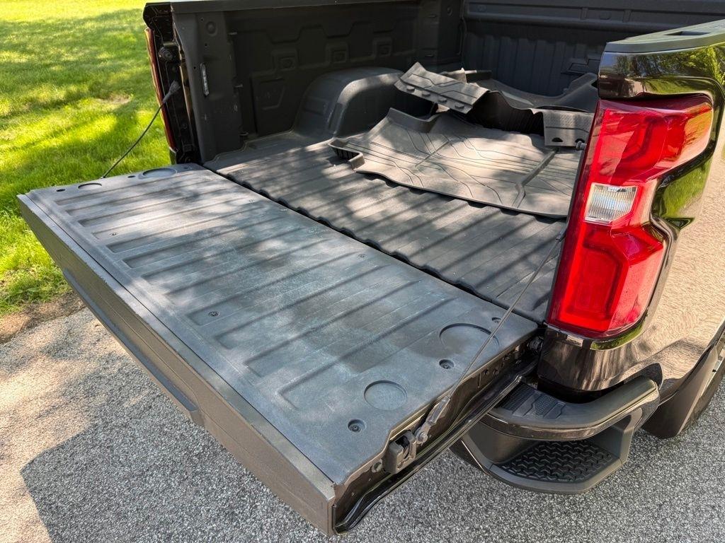 Chevrolet Silverado 1500 4WD Crew Cab 147" RST 2019