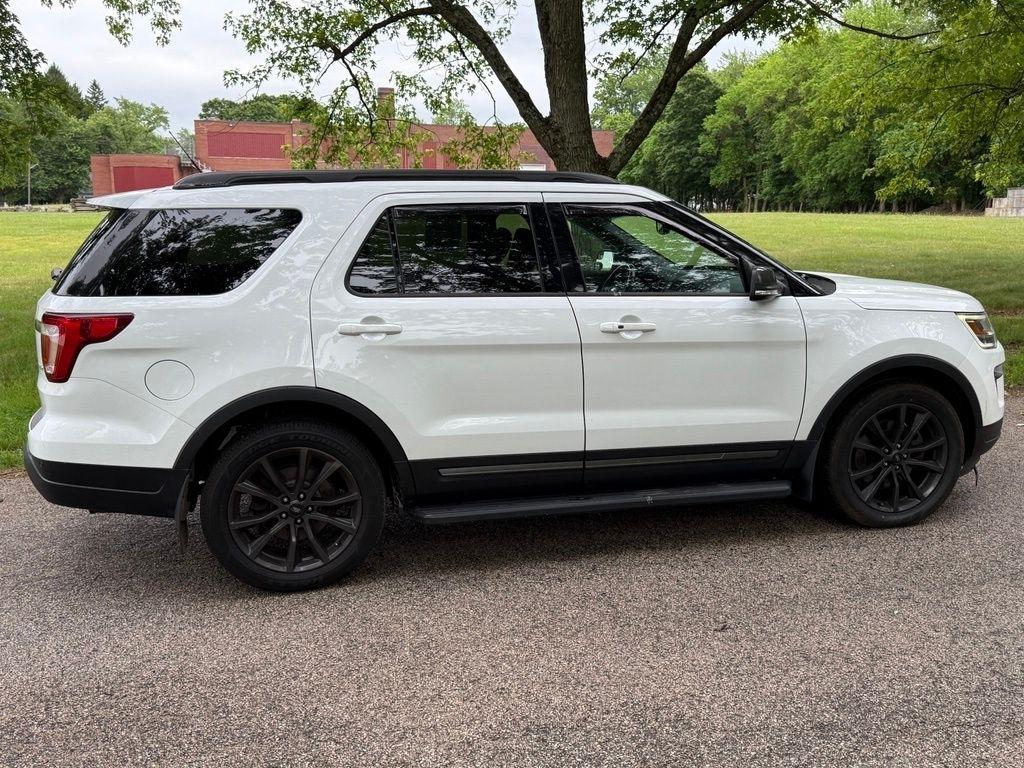 Ford Explorer XLT 4WD 2018