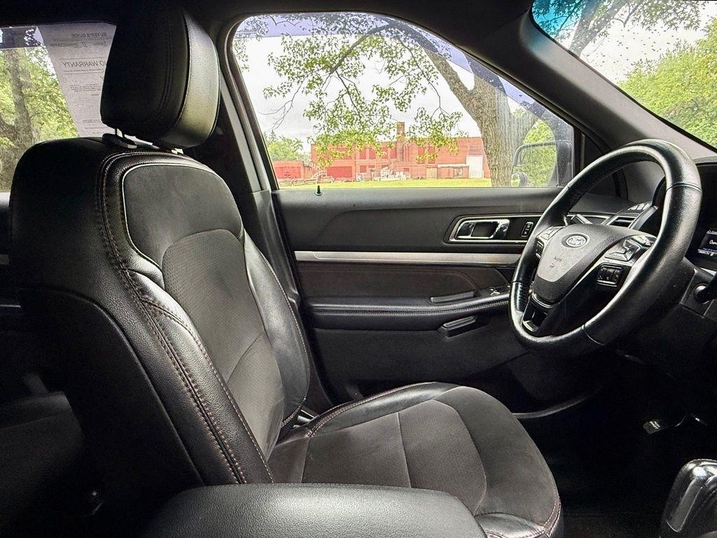Ford Explorer XLT 4WD 2018