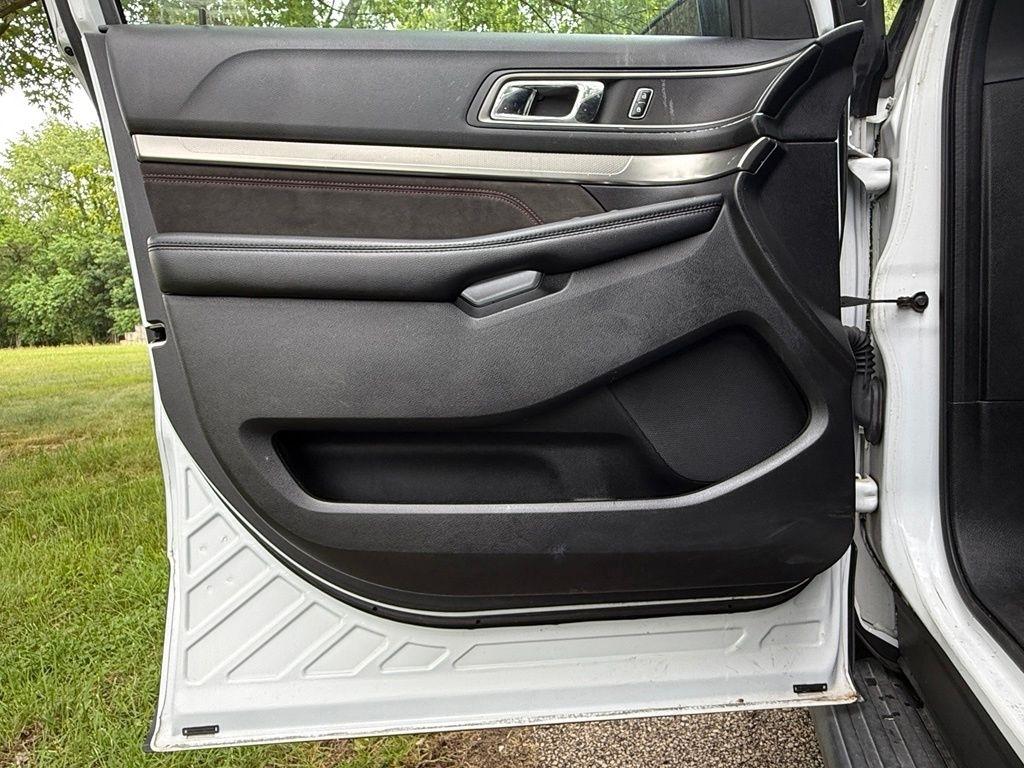 Ford Explorer XLT 4WD 2018