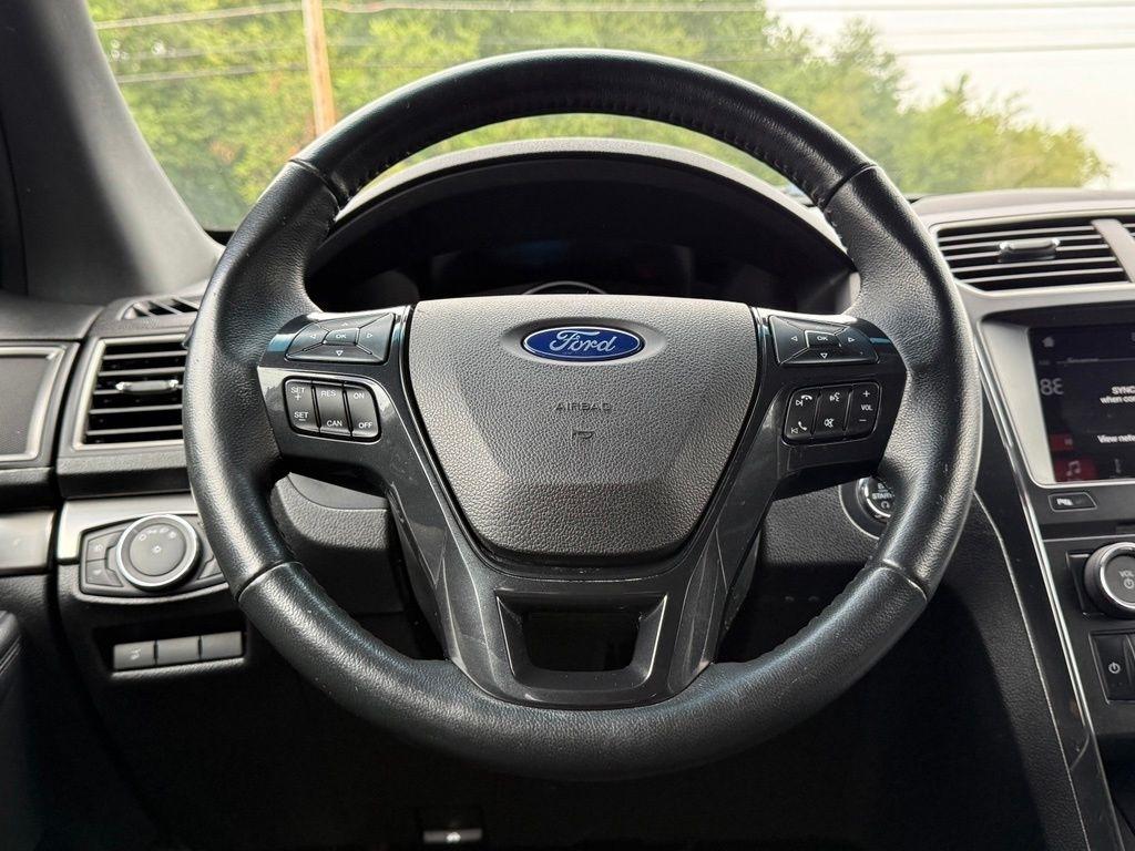 Ford Explorer XLT 4WD 2018