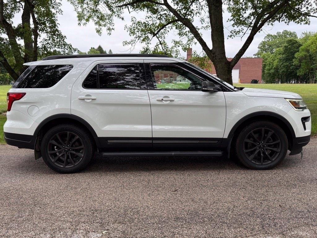 Ford Explorer photo 13
