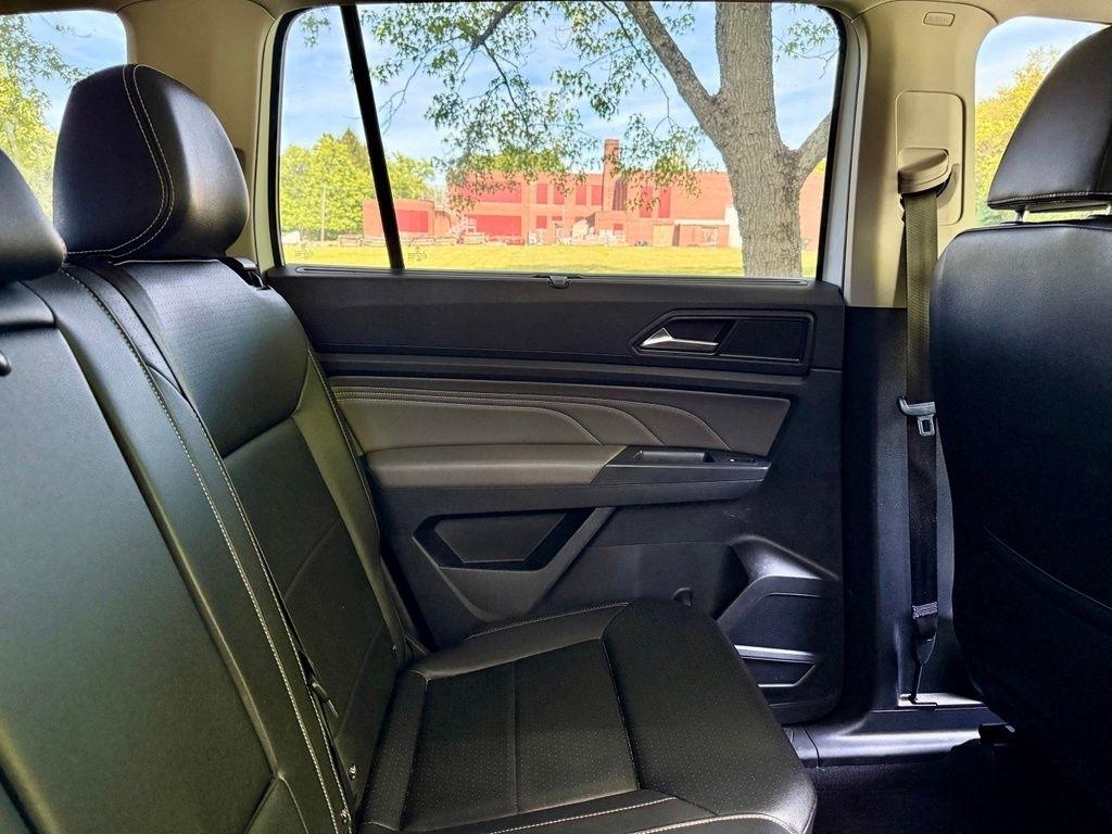 Volkswagen Atlas 2021.5 3.6L V6 SE w/Technology FWD 2021